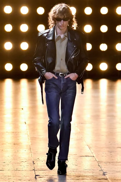 Look 51